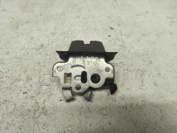 GACHE DE HAYON AUDI/SEAT/SKODA - Vue 2